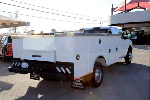 2024 RAM 3500 Tradesman/SLT
