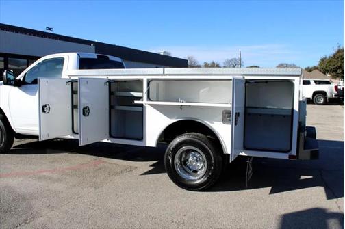 2024 RAM 3500 Tradesman/SLT
