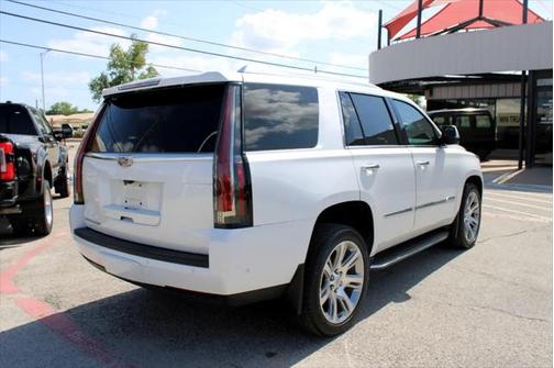2020 Cadillac Escalade Luxury