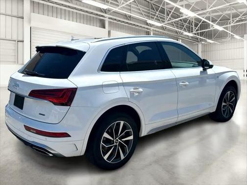 2022 Audi Q5 45 S line Premium