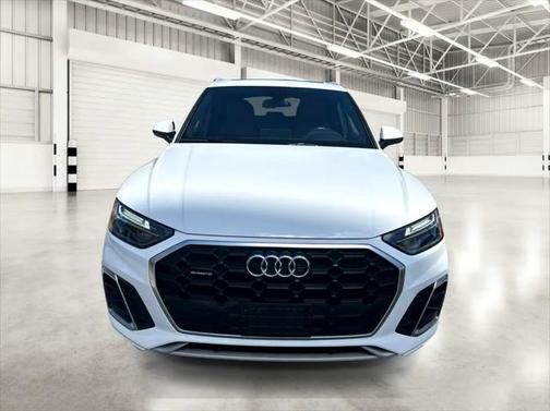2022 Audi Q5 45 S line Premium