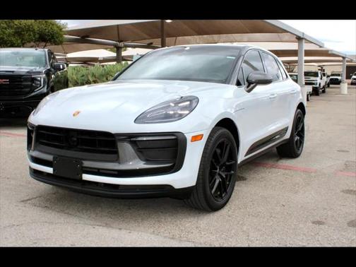 2023 Porsche Macan Base