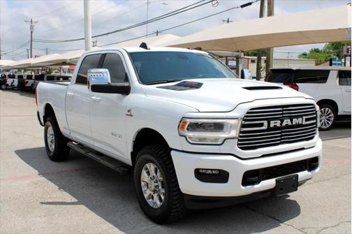 2023 RAM 2500 Laramie Crew Cab 4x4 6'4' Box