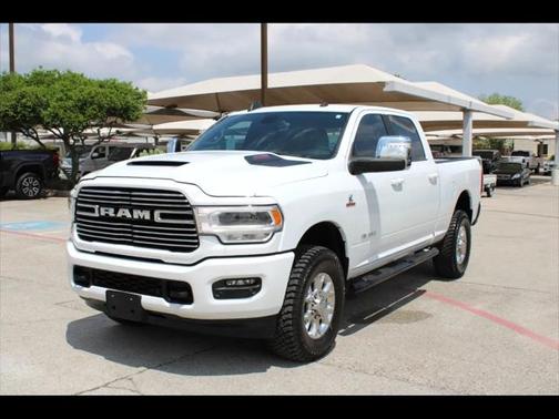 2023 RAM 2500 Laramie Crew Cab 4x4 6'4' Box