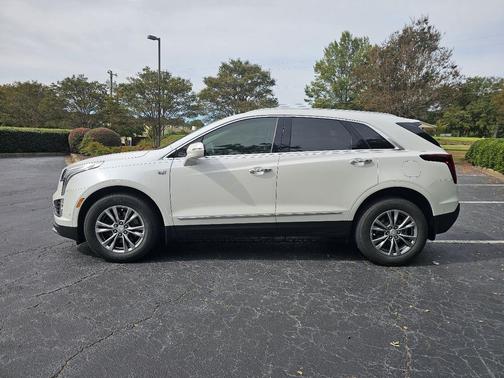 2022 Cadillac XT5 Premium Luxury