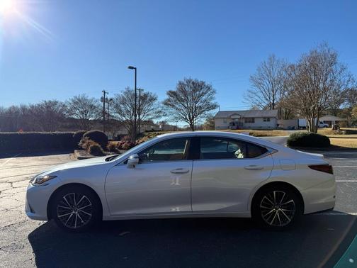 2024 Lexus ES 350 Premium