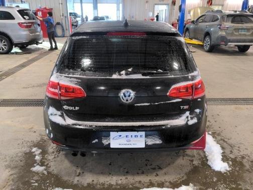 2016 Volkswagen Golf TSI S 4-Door