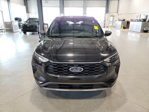 Agate Black Metallic 2025 Ford Escape ST-Line