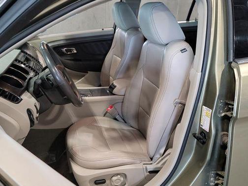 Ginger Ale 2012 Ford Taurus SEL
