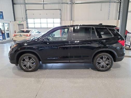 Crystal Black Pearl 2021 Honda Passport EX-L