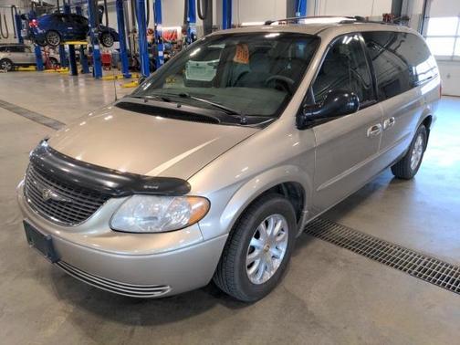 2002 Chrysler Town & Country EX