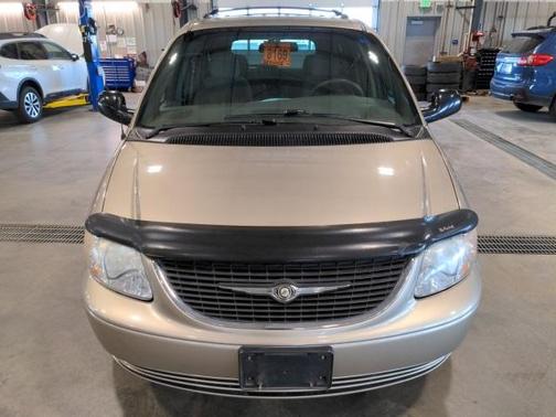 2002 Chrysler Town & Country EX