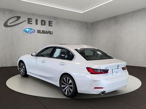 2025 BMW 330 i xDrive