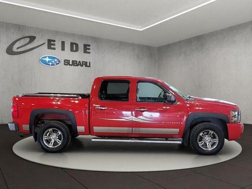 Victory Red 2007 Chevrolet Silverado 1500 LTZ Crew Cab