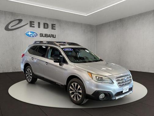 Ice Silver Metallic 2015 Subaru Outback 3.6R Limited