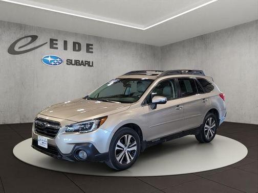 Tungsten Metallic 2018 Subaru Outback 3.6R Limited