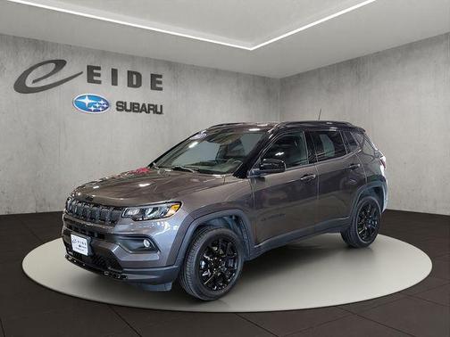 Granite Crystal Clearcoat Metallic 2022 Jeep Compass Latitude
