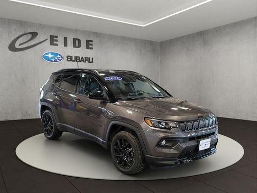 Granite Crystal Clearcoat Metallic 2022 Jeep Compass Latitude