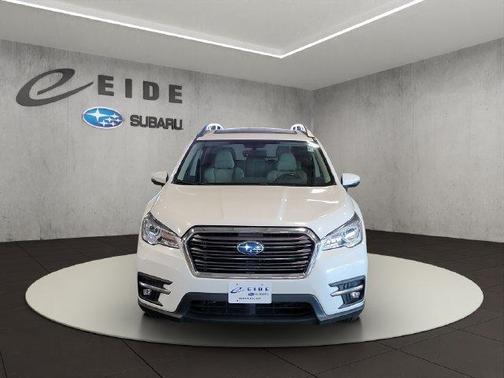 Crystal White Pearl 2022 Subaru Ascent Limited 8-Passenger