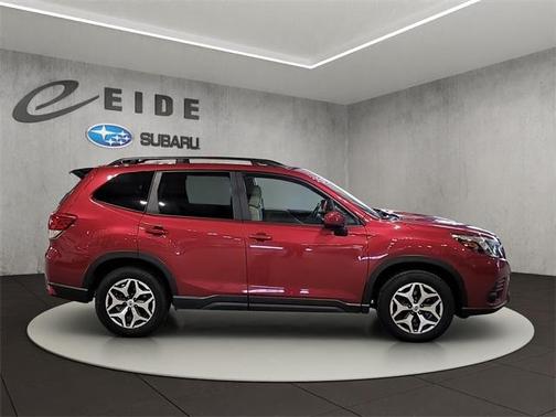 2024 Subaru Forester Premium
