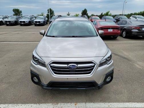 Tungsten Metallic 2018 Subaru Outback 2.5i Limited