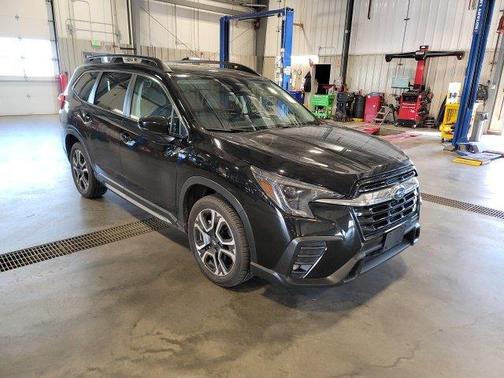 Crystal Black Silica 2024 Subaru Ascent Limited