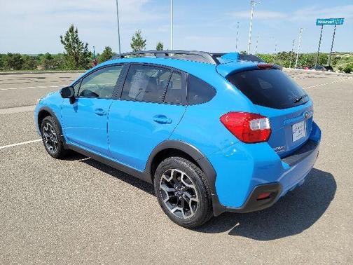 Hyper Blue 2016 Subaru Crosstrek 2.0i Limited