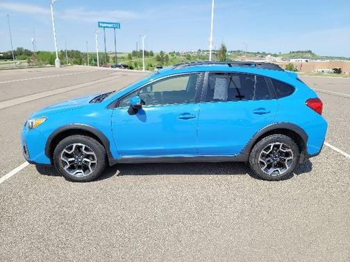 Hyper Blue 2016 Subaru Crosstrek 2.0i Limited