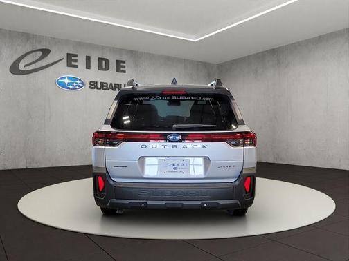 Ice Silver Metallic 2026 Subaru Outback Limited