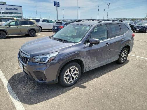 Magnetite Gray Metallic 2021 Subaru Forester Premium