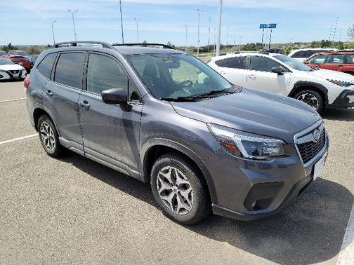 Magnetite Gray Metallic 2021 Subaru Forester Premium