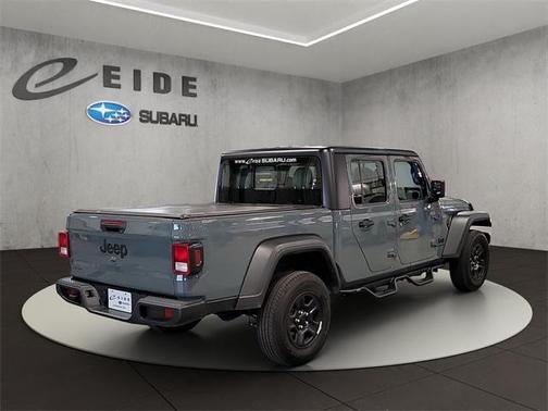 2025 Jeep Gladiator Sport