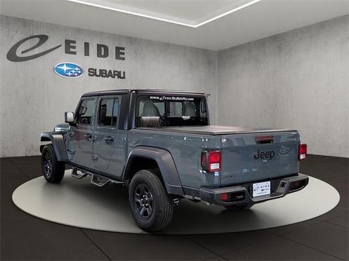 2025 Jeep Gladiator Sport