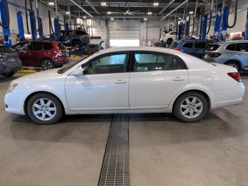 2008 Toyota Avalon XL
