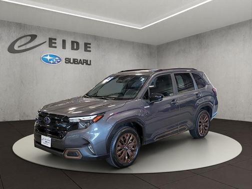 Magnetite Gray Metallic 2025 Subaru Forester Hybrid Sport