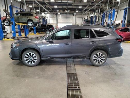 Magnetite Gray Metallic 2024 Subaru Outback Limited XT