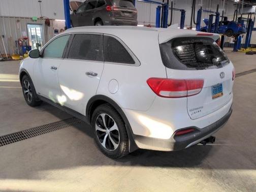 2016 Kia Sorento EX
