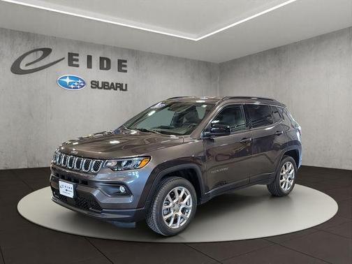 Granite Crystal Clearcoat Metallic 2023 Jeep Compass Latitude Lux