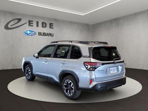 Ice Silver Metallic 2025 Subaru Forester Premium