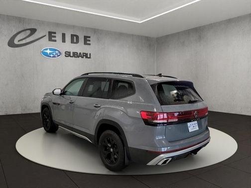 2024 Volkswagen Atlas 2.0T Peak Edition SE w/Technology