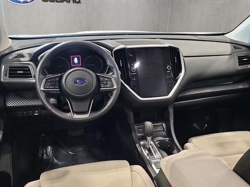 Crystal White Pearl 2025 Subaru Ascent Premium