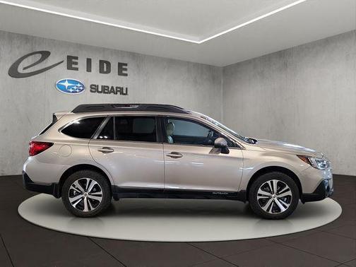 Tungsten Metallic 2019 Subaru Outback 2.5i Limited