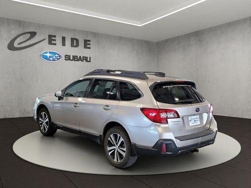 Tungsten Metallic 2019 Subaru Outback 2.5i Limited