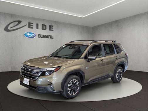 Autumn Green Metallic 2025 Subaru Forester Premium