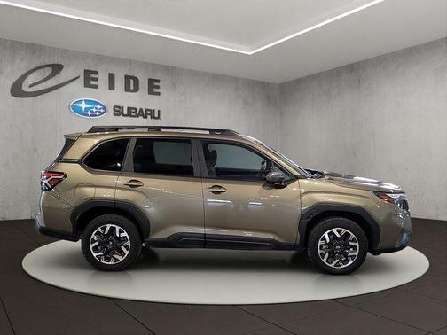 Autumn Green Metallic 2025 Subaru Forester Premium