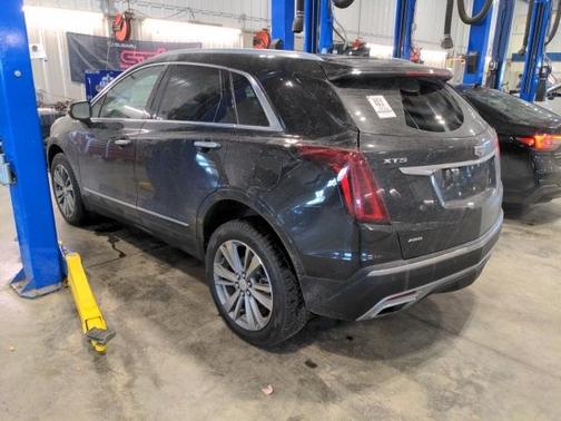 2022 Cadillac XT5 Premium Luxury