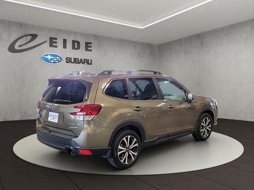 Autumn Green Metallic 2023 Subaru Forester Limited