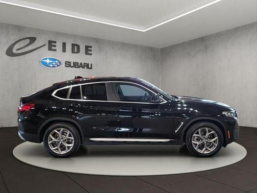 Jet Black 2025 BMW X4 xDrive30i