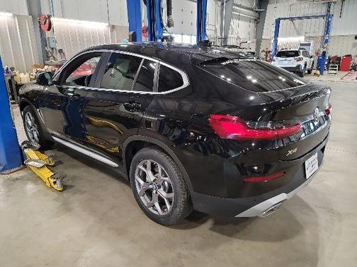 Jet Black 2025 BMW X4 xDrive30i