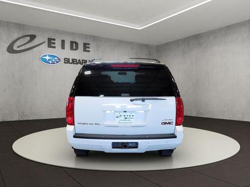 Summit White 2014 GMC Yukon XL 1500 SLT